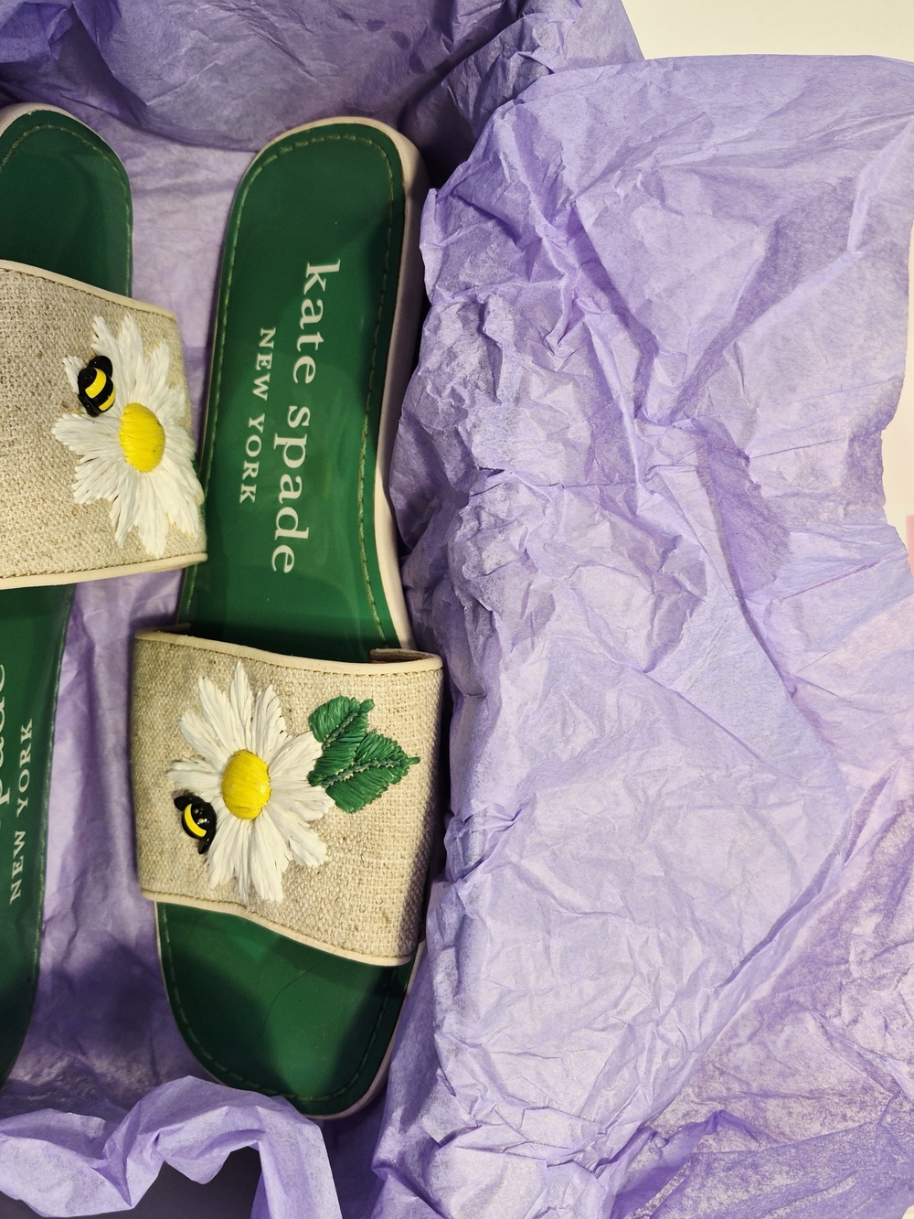 kate spade Green Daisy Slide Sandals Size 5.5